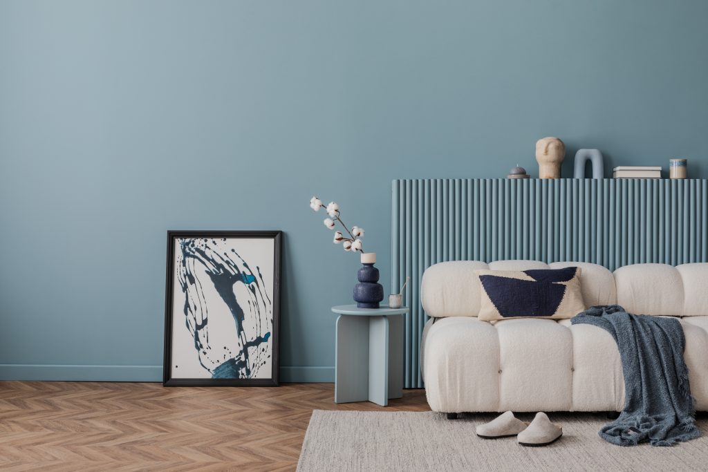 Como a cor do ano de 2026 influencia o design de interiores de alto padrão