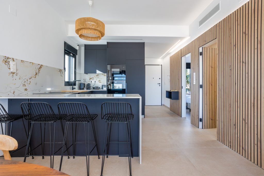 Decoração com madeira na parede: aconchego e elegância na medida certa para o alto padrão